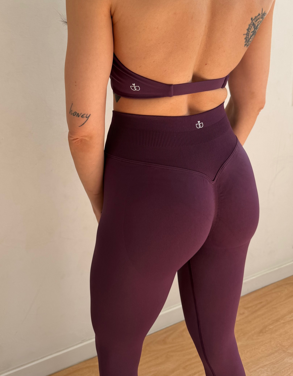Silhouette Leggings